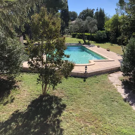 Holiday home Gite 5 A 7 Personnes En Provence Dans Grand Jardin Avec Piscine Partagee